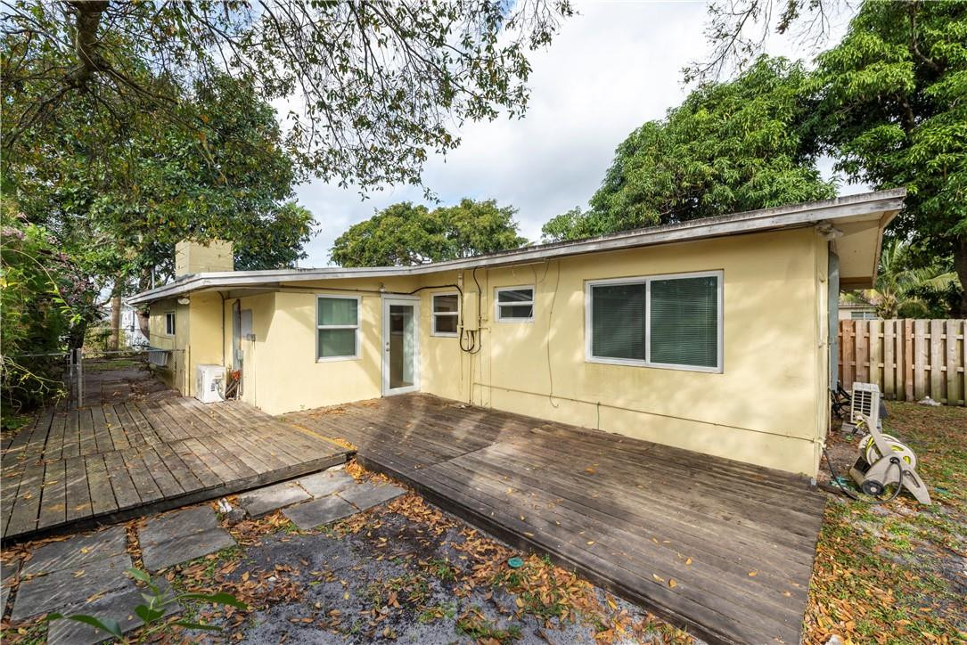 4210 Southwest 10th Street Plantation, FL 33317 - Photo 27 of 31 Photo 27