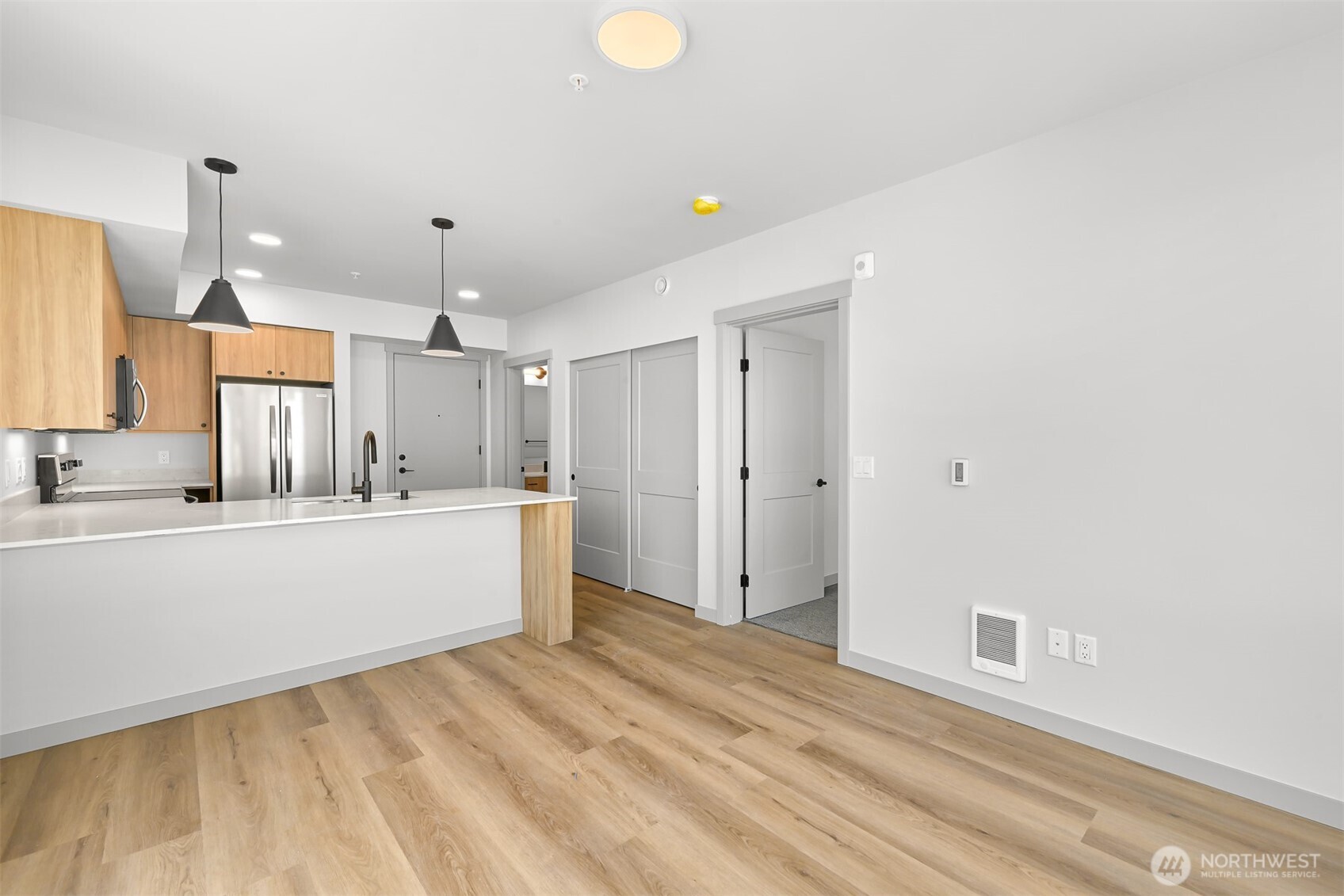 820 North State Street, Unit 520 Bellingham, WA 98225 - Photo 7 of 25