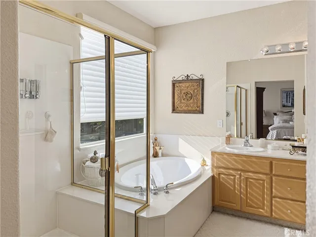 $649,999 | 4201 Crown Valley Way, Modesto, CA 95356