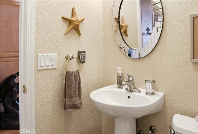 $649,999 | 4201 Crown Valley Way, Modesto, CA 95356