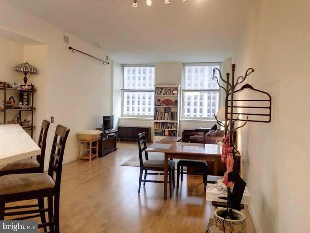 $350,000 | 1600 Arch Street, Unit 1215, Philadelphia, PA 19103