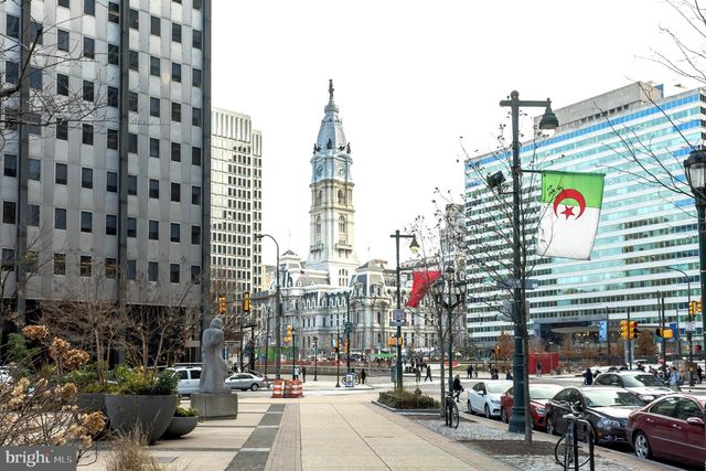 $350,000 | 1600 Arch Street, Unit 1215, Philadelphia, PA 19103