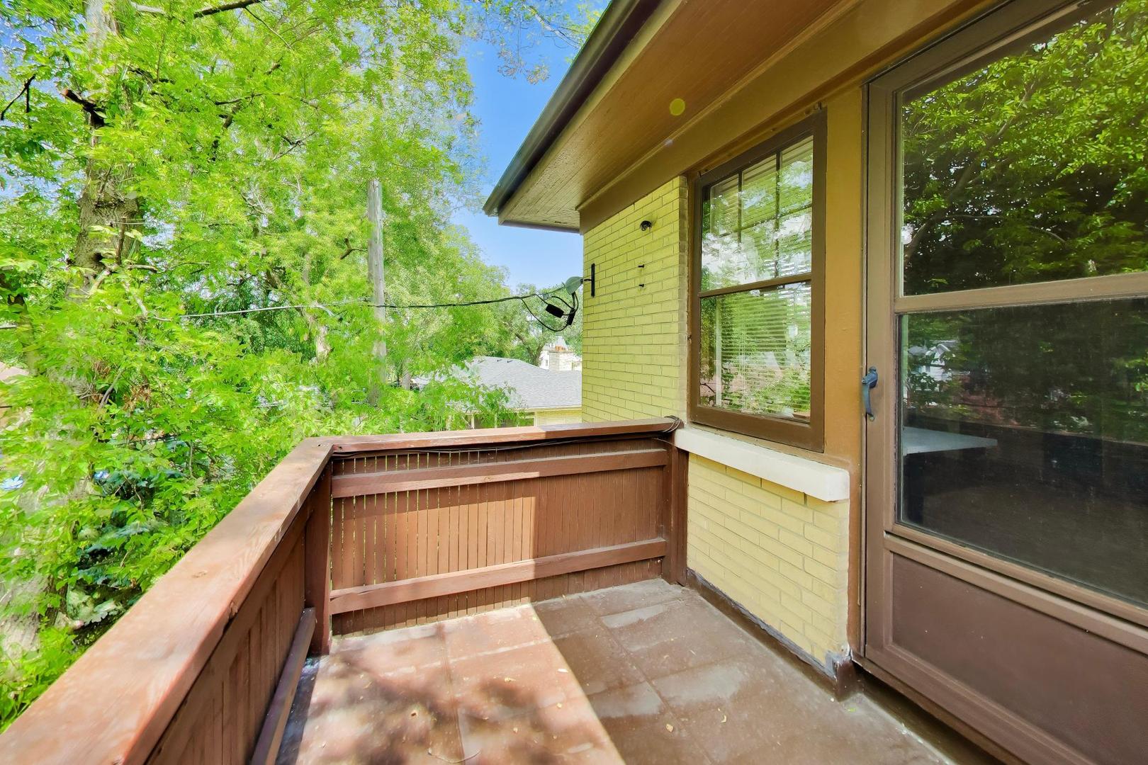 612 Ridge Avenue Evanston, IL 60202 - Photo 19 of 30 Gallery Image 19
