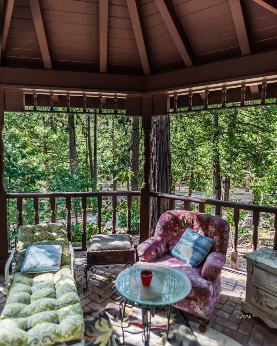 52595 Idyllmont Road Idyllwild, CA 92549 - Photo 16 of 58 a outdoor living space with furniture and garden view