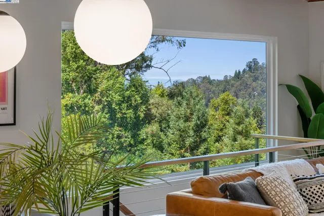 $995,000 | 7249 Wild Currant Way, Oakland, CA 94611