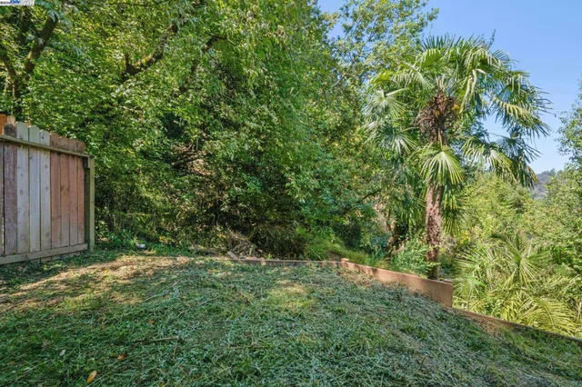 $995,000 | 7249 Wild Currant Way, Oakland, CA 94611