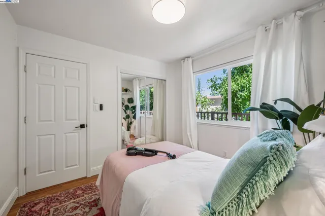 $995,000 | 7249 Wild Currant Way, Oakland, CA 94611