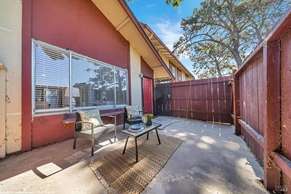 $269,995 | 444 Corcoran Avenue, Unit 4, Vallejo, CA 94589
