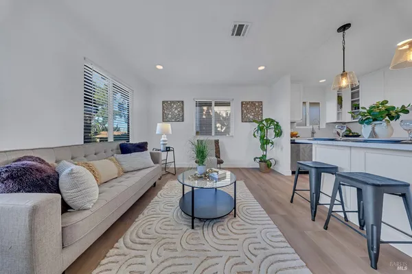 $269,995 | 444 Corcoran Avenue, Unit 4, Vallejo, CA 94589