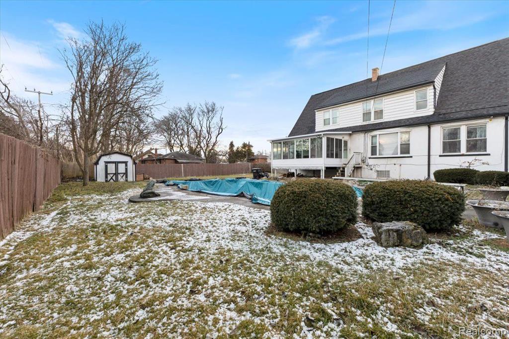 18058 Greenfield Road Detroit, MI 48235 - Photo 31 of 32