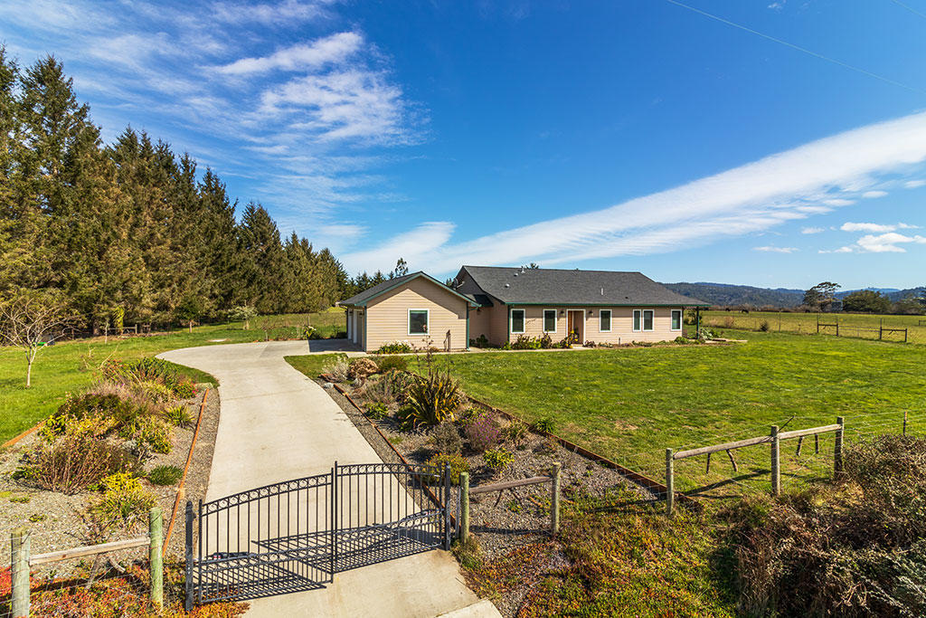 117 Table Bluff Road Loleta, CA 95551 - Photo 1 of 127 02