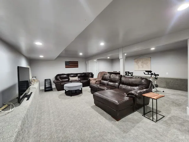 $695,000 | 150 West Main Street, Oakley, ID 83346