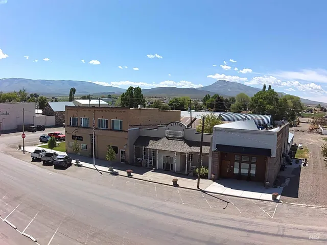 $695,000 | 150 West Main Street, Oakley, ID 83346