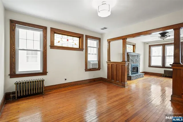 $4,300 | 170 West 4th Street, Clifton, NJ 07011