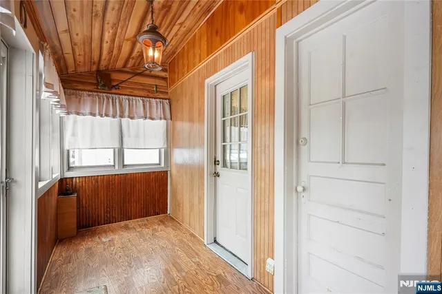 $4,300 | 170 West 4th Street, Clifton, NJ 07011