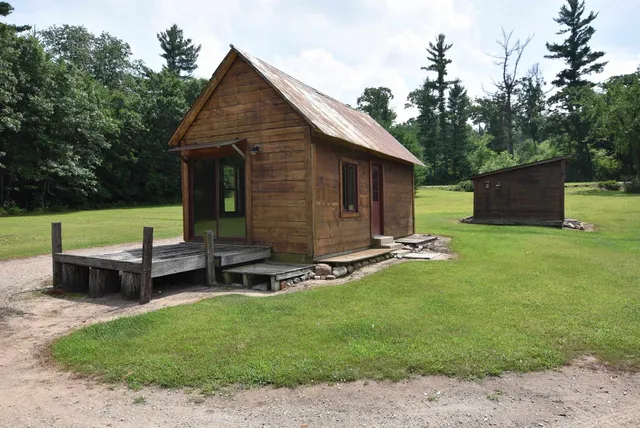 $775,000 | W8970 Cottonville Drive, Wautoma, WI 54982