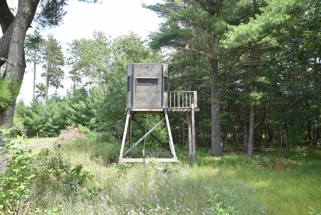 $775,000 | W8970 Cottonville Drive, Wautoma, WI 54982