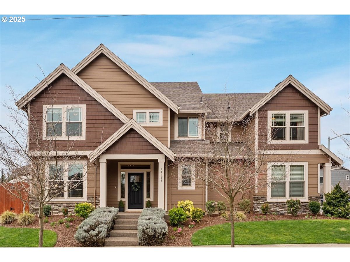 19123 South Pease Road Oregon City, OR 97045 - Photo 1 of 47 Gallery Image 1