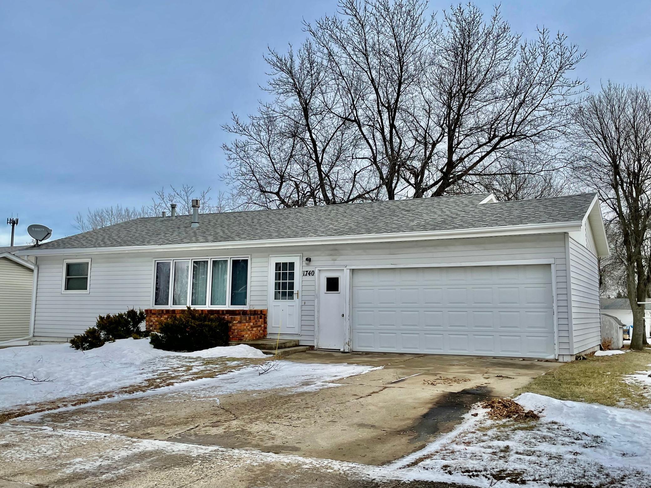 1740 Greenview Road Worthington, MN 56187 - Photo 1 of 1 Gallery Image 1