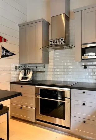 $20,000 | 375 Harbor Court, Key Biscayne, FL 33149