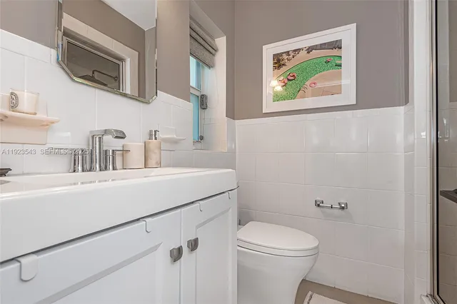 $21,500 | 375 Harbor Court, Key Biscayne, FL 33149