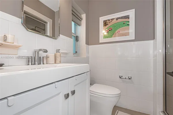 $20,000 | 375 Harbor Court, Key Biscayne, FL 33149