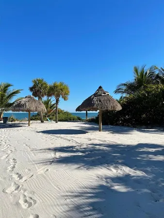 $20,000 | 375 Harbor Court, Key Biscayne, FL 33149