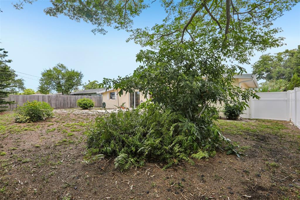 1856 Southview Road Largo, FL 33770 - Photo 20 of 27