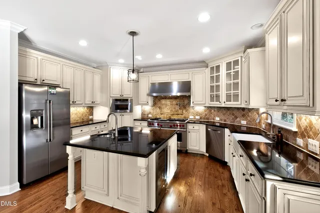 $1,450,000 | 307 Lantern Ridge Lane, Cary, NC 27519