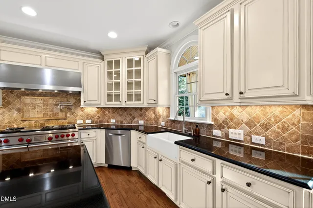 $1,450,000 | 307 Lantern Ridge Lane, Cary, NC 27519