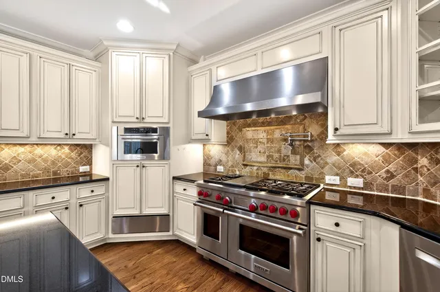 $1,450,000 | 307 Lantern Ridge Lane, Cary, NC 27519