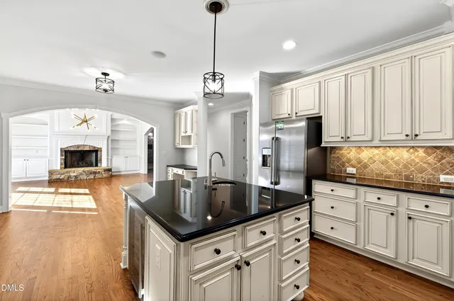 $1,450,000 | 307 Lantern Ridge Lane, Cary, NC 27519