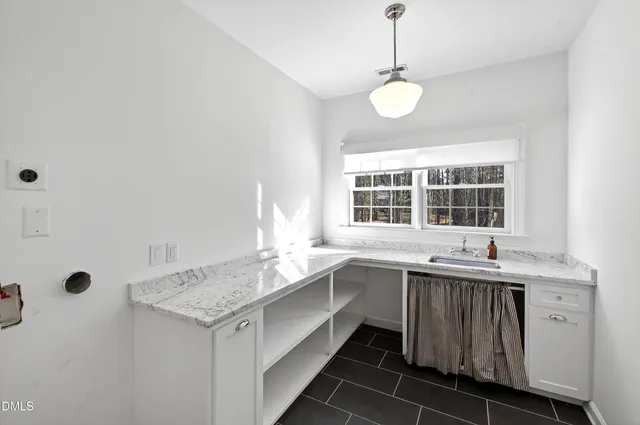 $1,450,000 | 307 Lantern Ridge Lane, Cary, NC 27519