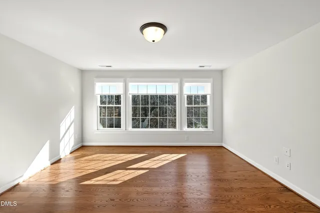 $1,450,000 | 307 Lantern Ridge Lane, Cary, NC 27519