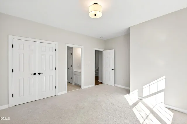 $1,450,000 | 307 Lantern Ridge Lane, Cary, NC 27519