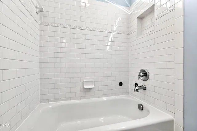 $1,450,000 | 307 Lantern Ridge Lane, Cary, NC 27519