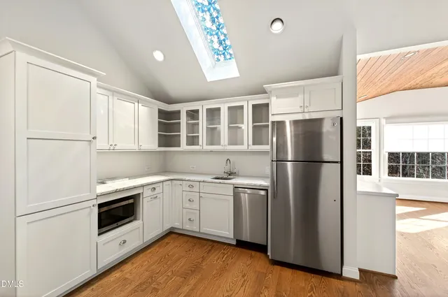 $1,450,000 | 307 Lantern Ridge Lane, Cary, NC 27519