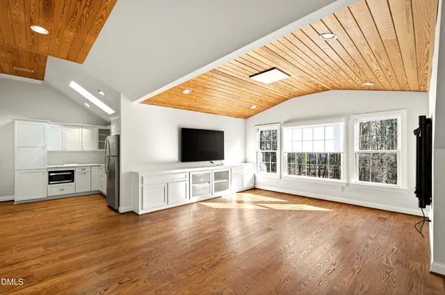 $1,450,000 | 307 Lantern Ridge Lane, Cary, NC 27519