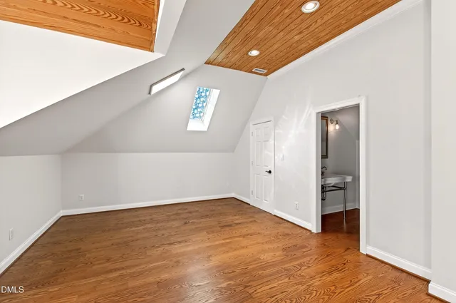 $1,450,000 | 307 Lantern Ridge Lane, Cary, NC 27519