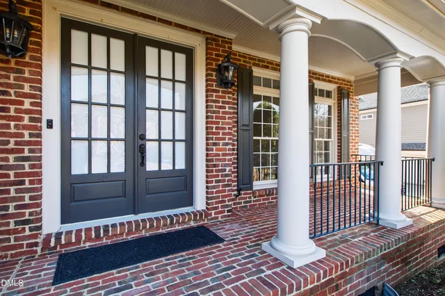 $1,450,000 | 307 Lantern Ridge Lane, Cary, NC 27519