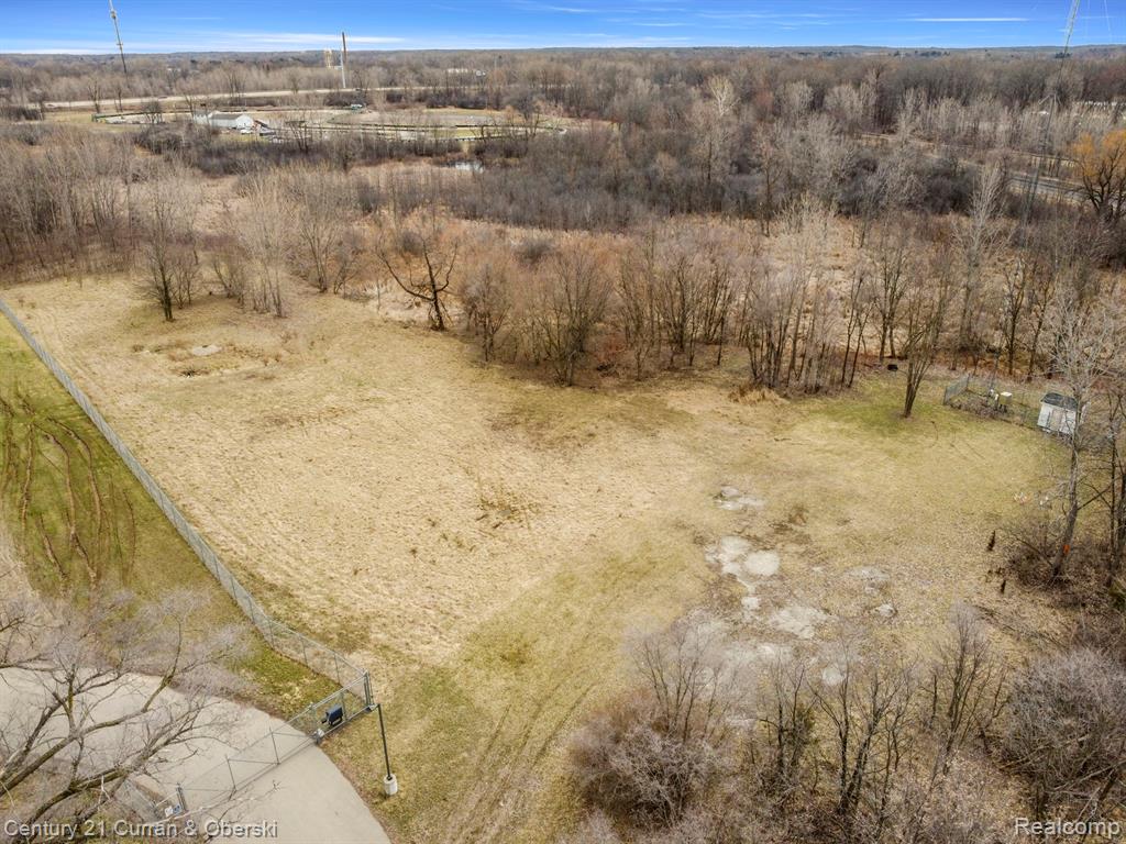 1139 South Dettman Road Jackson, MI 49203 - Photo 1 of 19