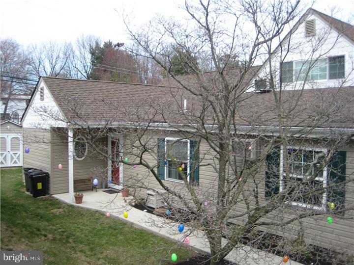 85 Upland Road Levittown, PA 19056 - Photo 5 of 25 Exterior Side