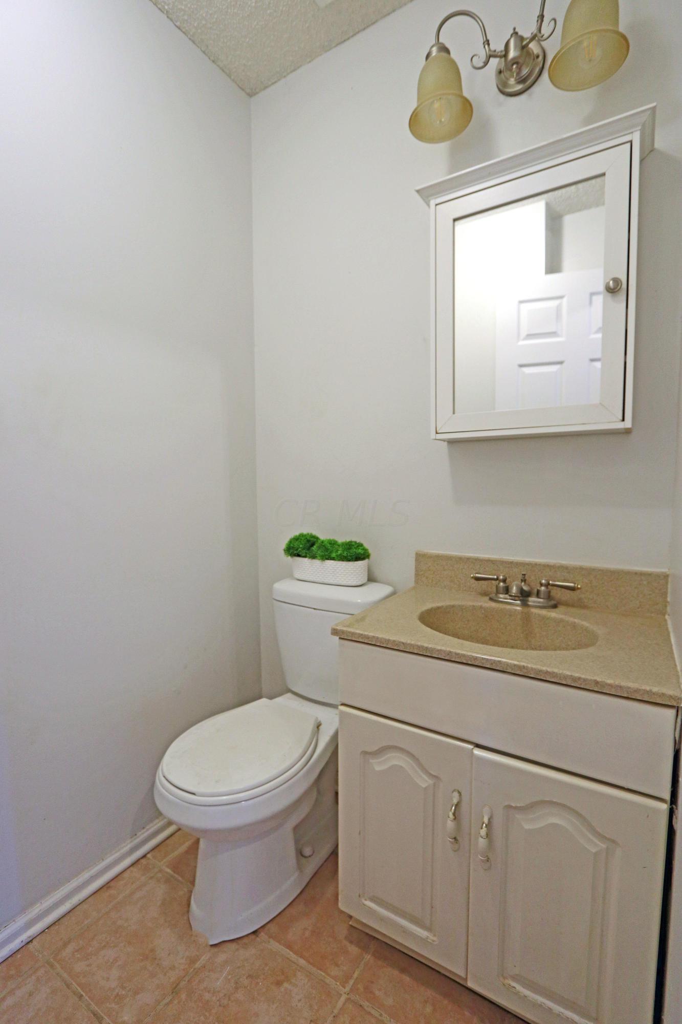 6741 Refugee Road Pickerington, OH 43147 - Photo 11 of 58 Gallery Image 11