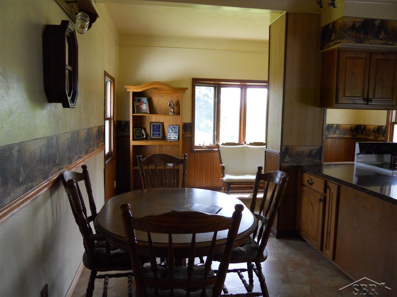 6917 Sohn Road Vassar, MI 48768 - Photo 6 of 30 31290529-5.JPG