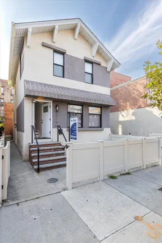 $995,888 | 3014 Brighton 1st Street | Brighton Beach