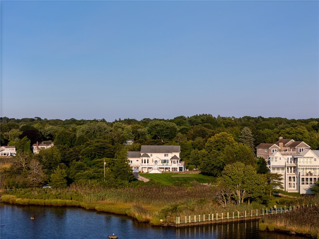 112 Avondale Road Westerly, RI 02891 - Photo 11 of 46