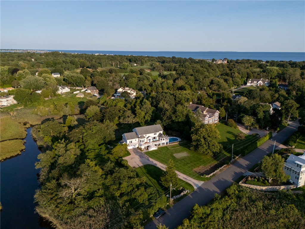 112 Avondale Road Westerly, RI 02891 - Photo 8 of 46