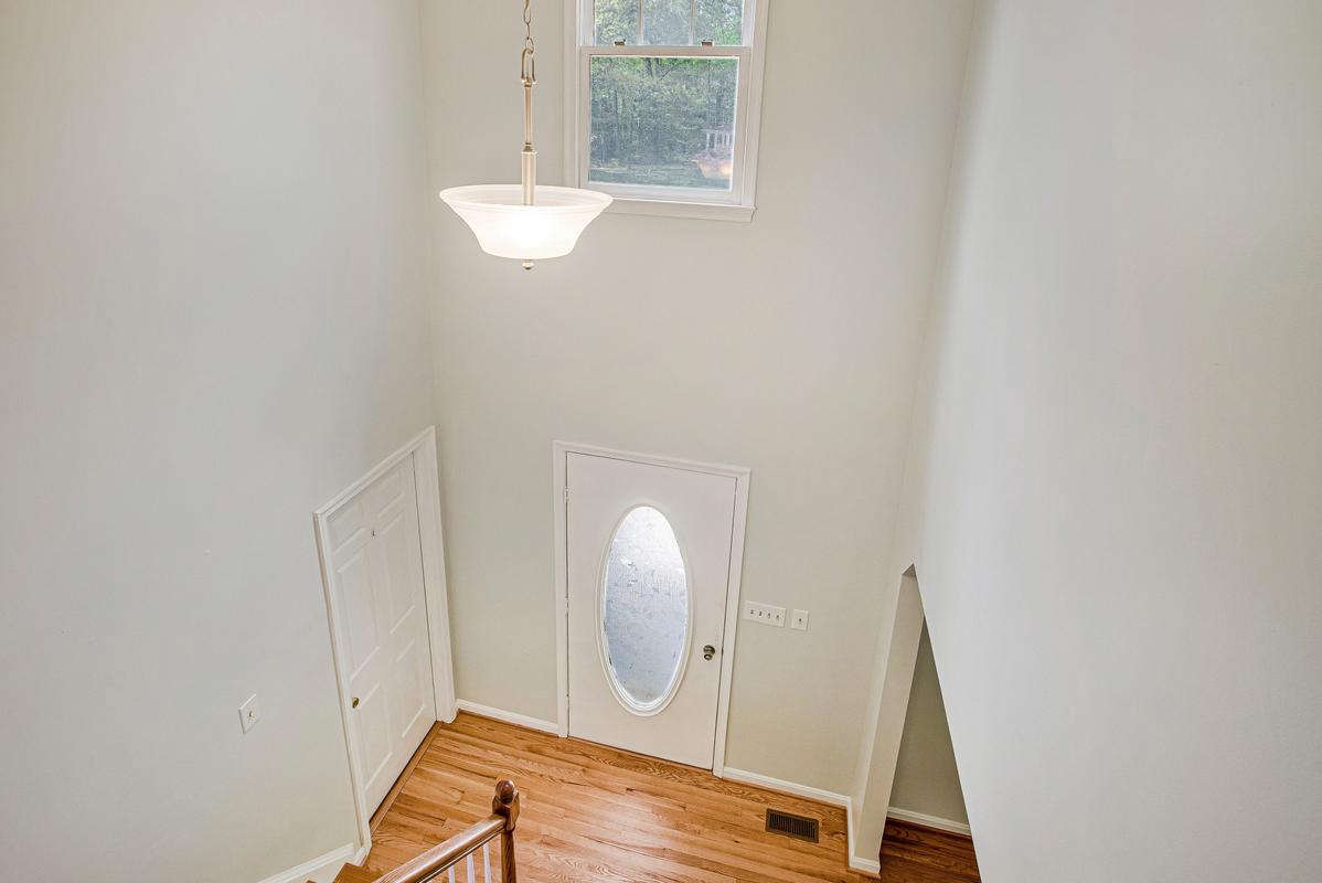 16311 Dahl Road Laurel, MD 20707 - Photo 6 of 54 Two story foyer