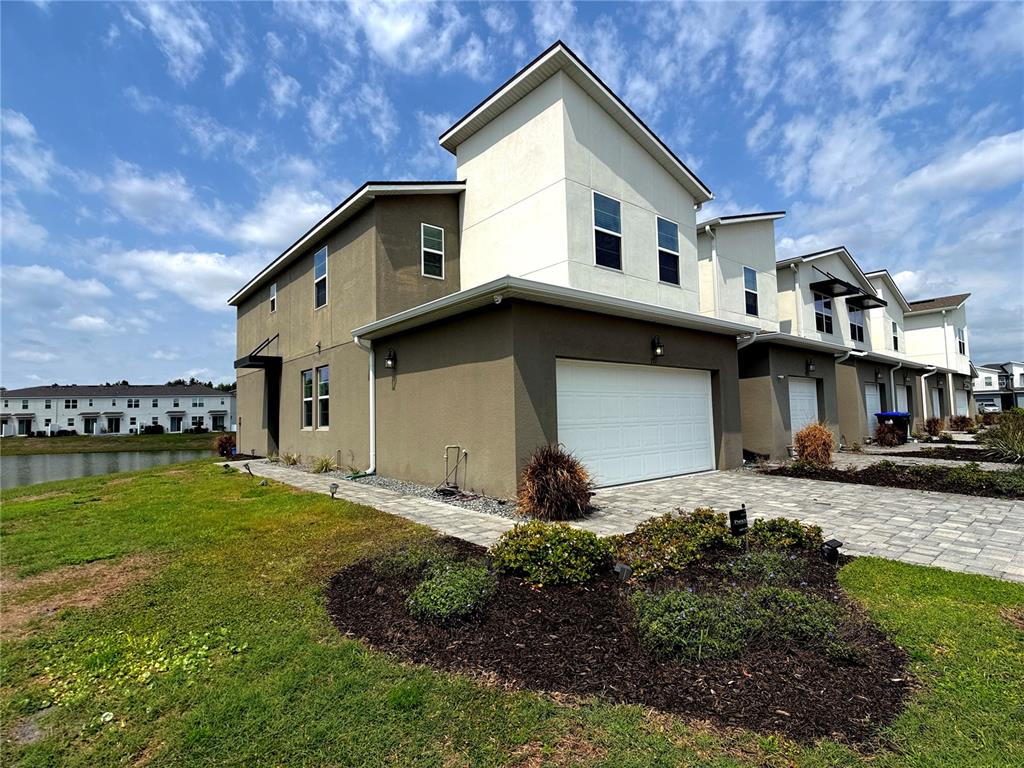 771 Spring Palms Loop Orlando, FL 32828 - Photo 32 of 40