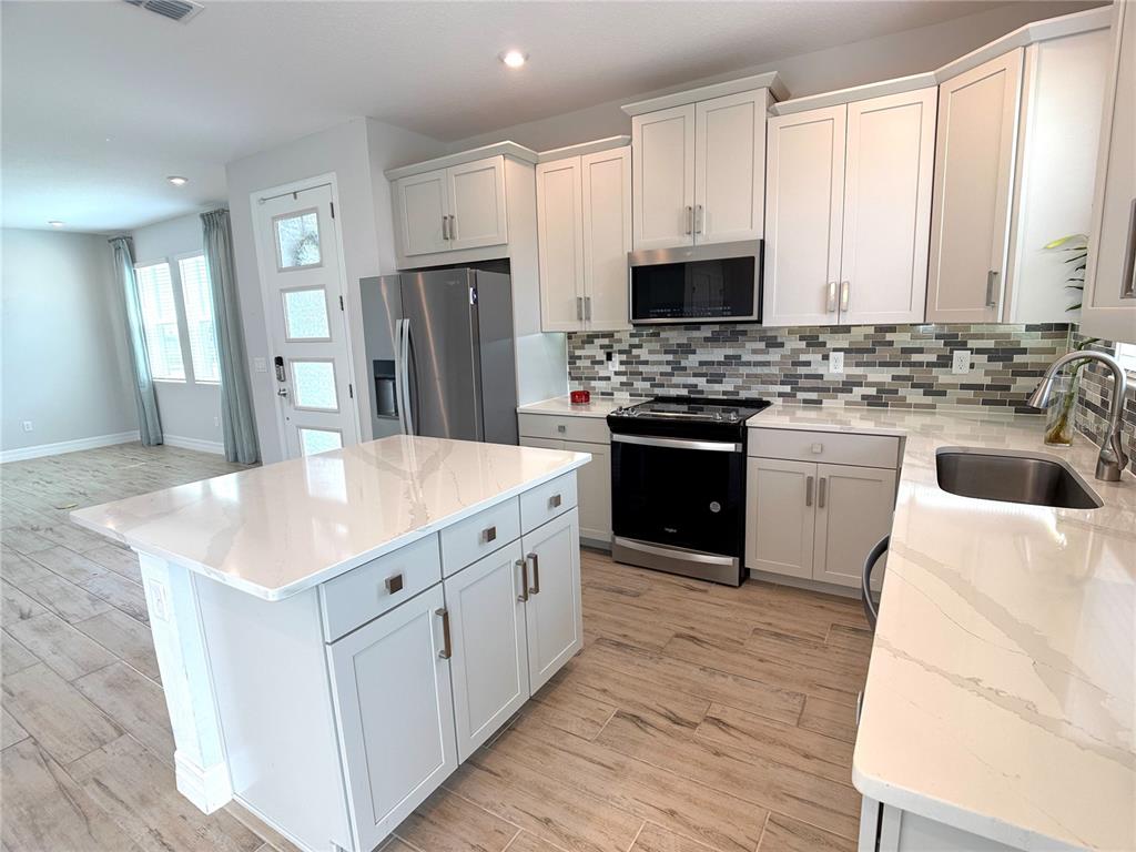 771 Spring Palms Loop Orlando, FL 32828 - Photo 5 of 40